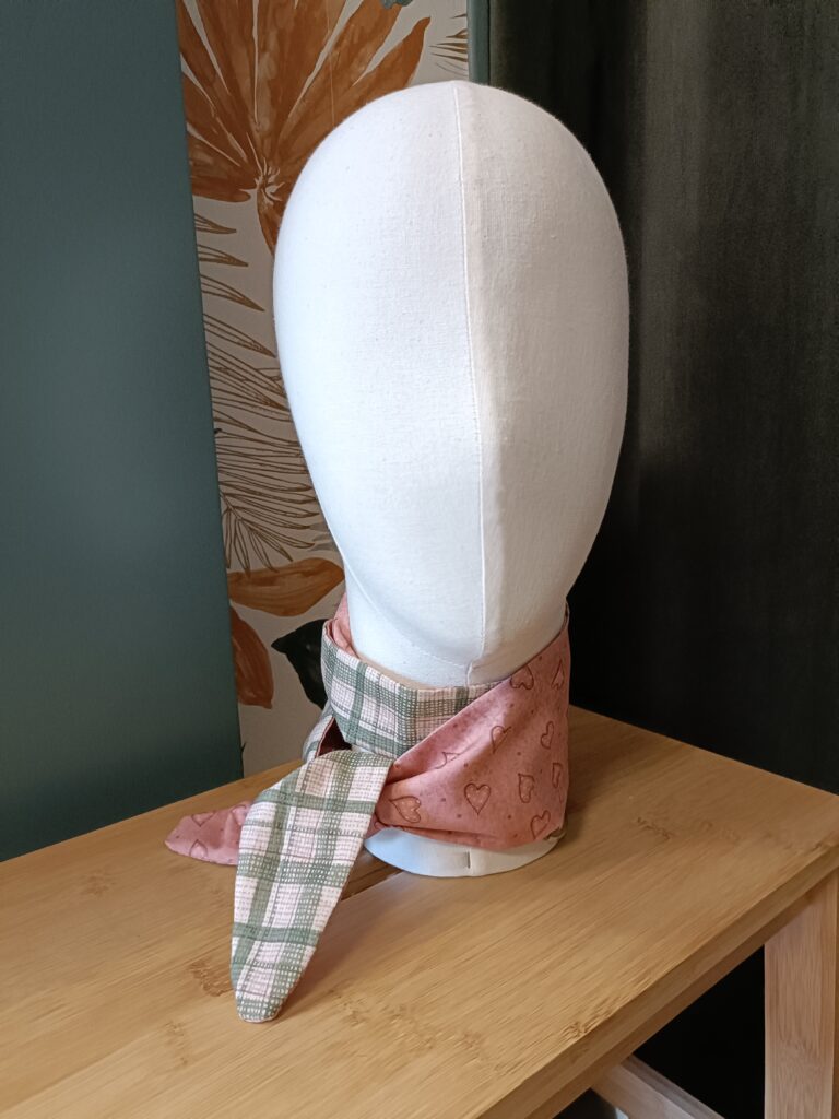 Foulard « Douce Harmonie » – Foulard modulable – Création artisanale